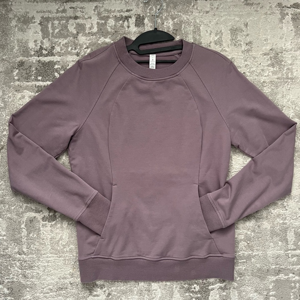 Lululemon Scuba crew, size 6, Violet verbena.